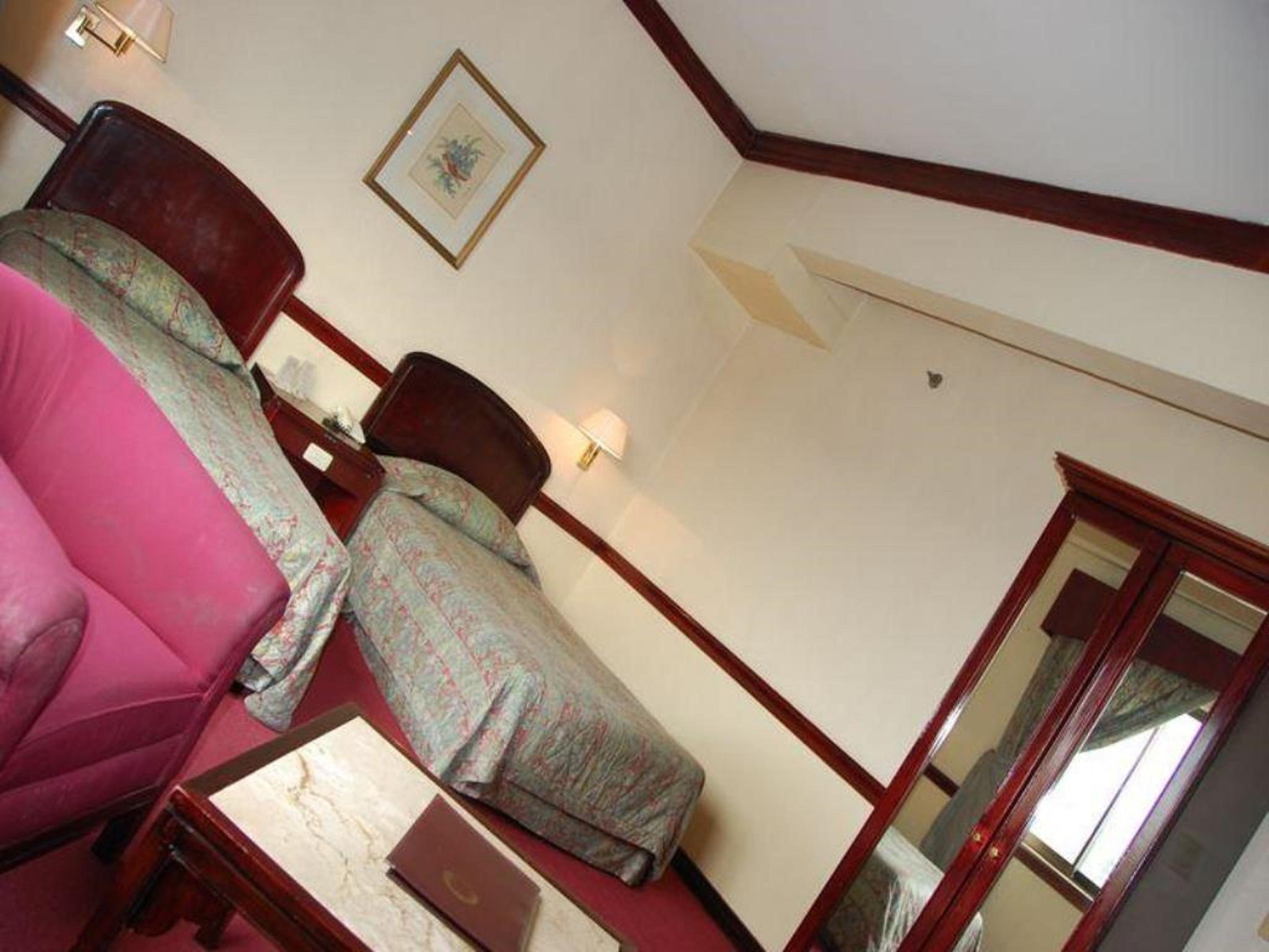 Great Eastern Hotel Quezon City Buitenkant foto