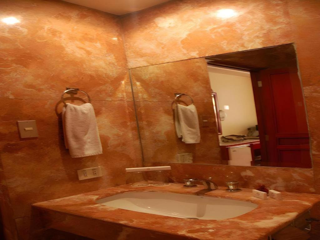 Great Eastern Hotel Quezon City Buitenkant foto
