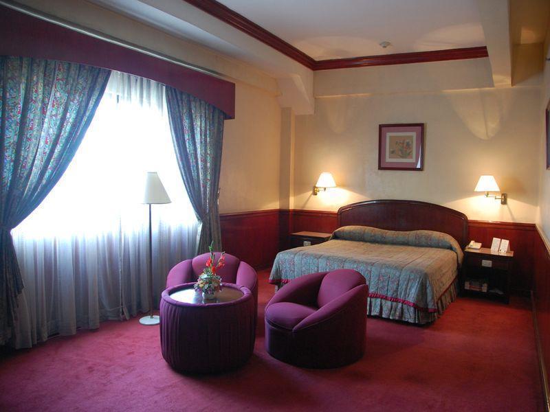 Great Eastern Hotel Quezon City Buitenkant foto